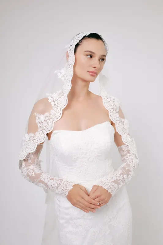 Önceki gelinlik koleksiyonu · kare 9